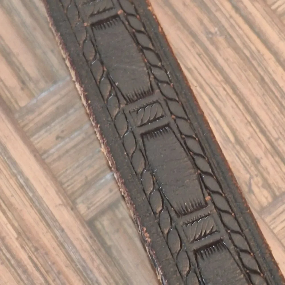 Vintage Leather Tooled Skinny Belt XS-S Basket Weave Western Pattern Black